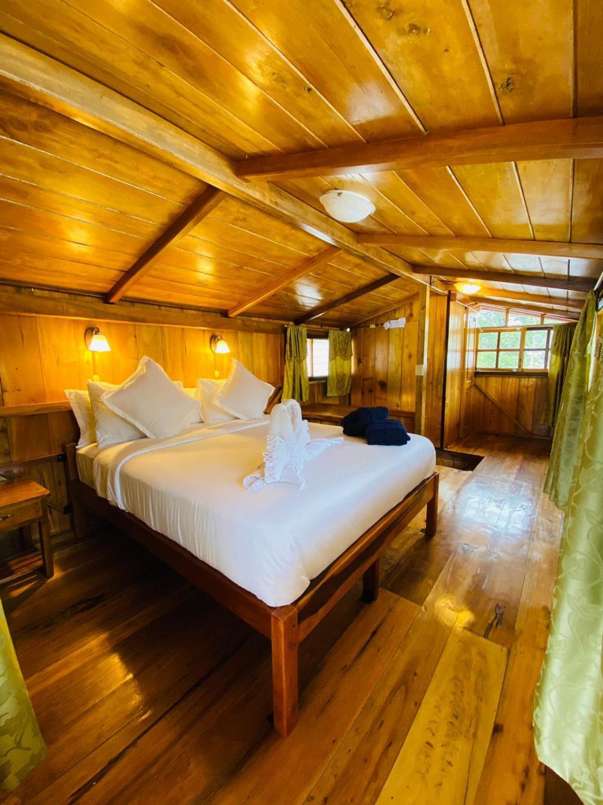 Guayabo Hostal Mindo Room photo